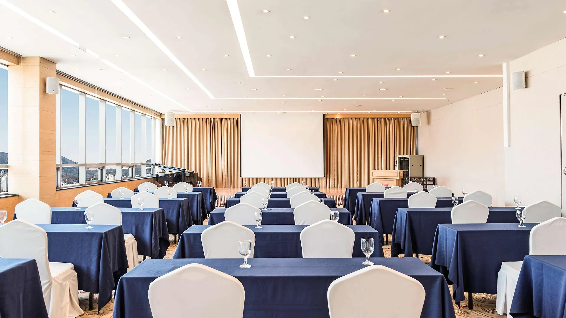 Ibis Ambassador Busan City Centre