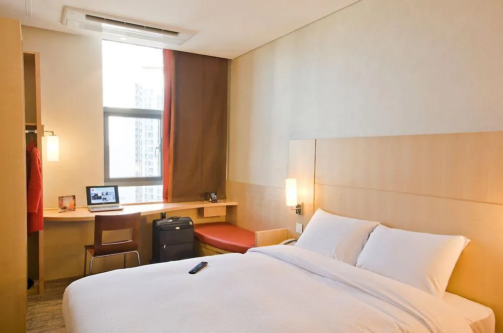 Hotel Ibis Ambassador Busan City Centre