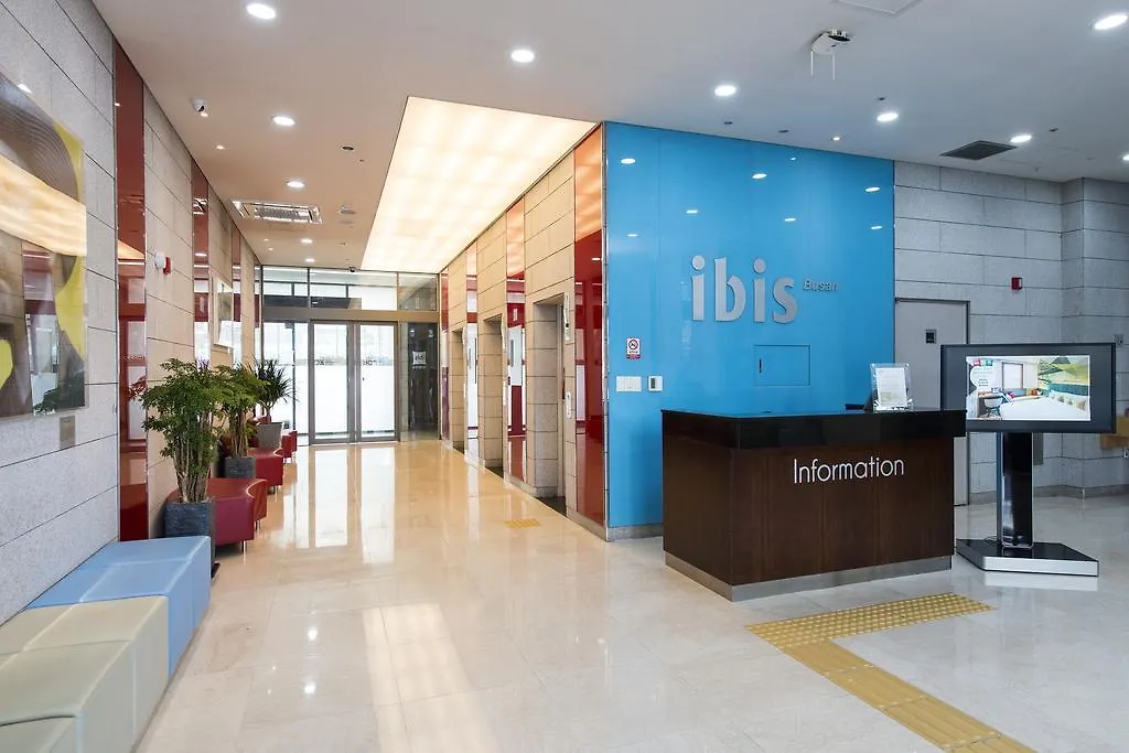 Ibis Ambassador Busan City Centre 3*,