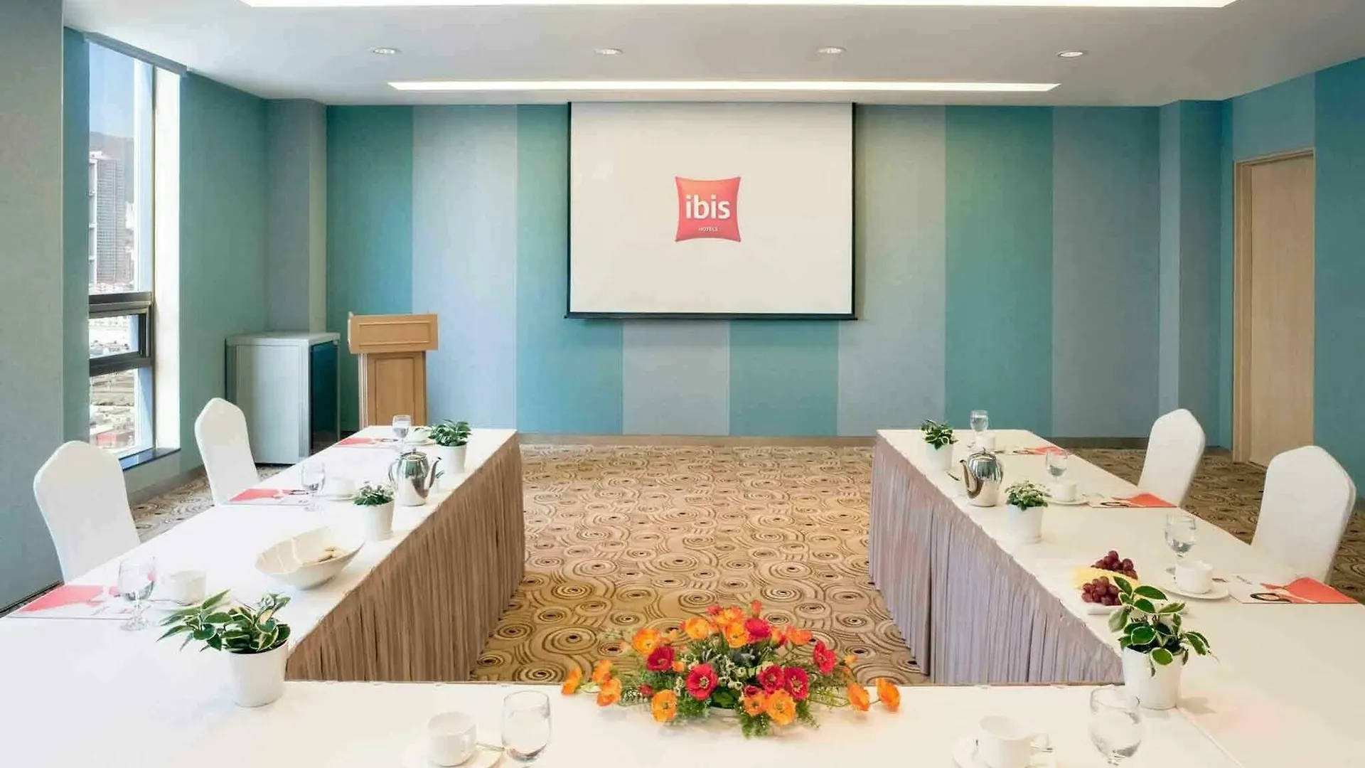 Ibis Ambassador Busan City Centre 3*,  South Korea