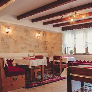  Hostal Friends' & Albania