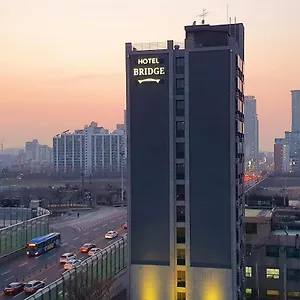 *** Hotel Bridge Corea del Sur